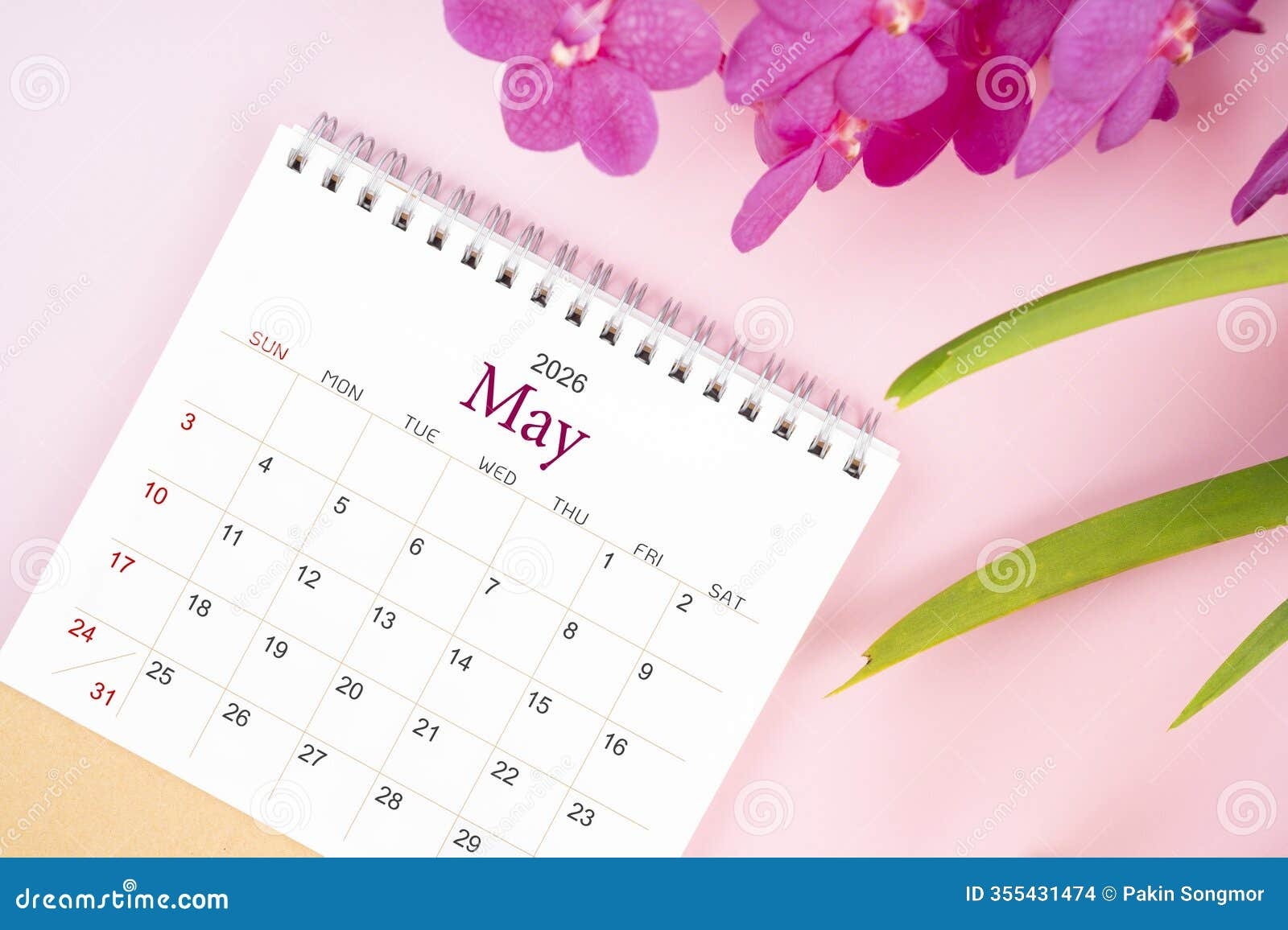 May Wallpaper Calendar 2026